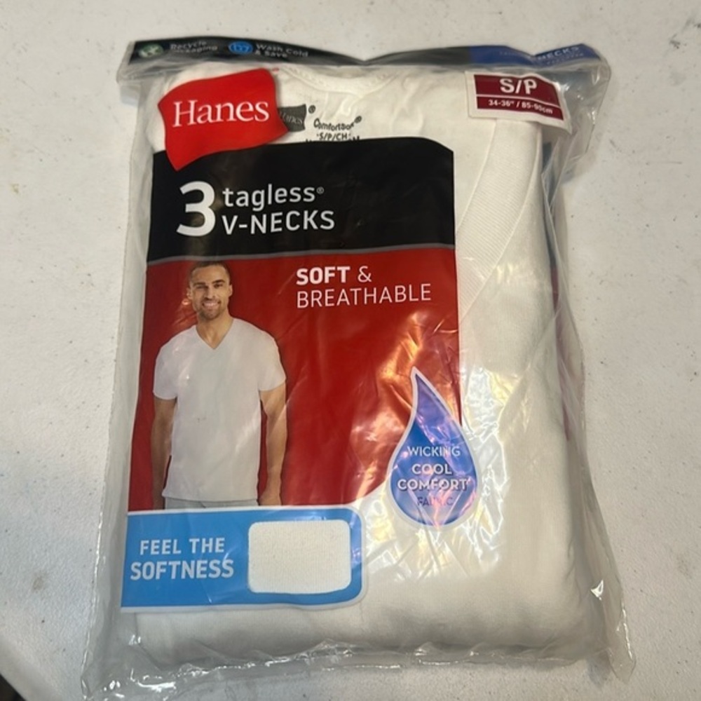 Hanes 3 Pack men’s shirts size S